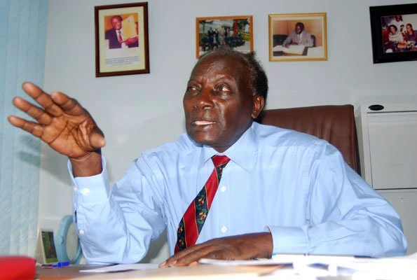 Kanyeihamba Blasts Mulyagonja for Denying Martha Karua Practicing Certificate