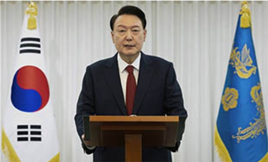 South Korean police receives right to arrest president