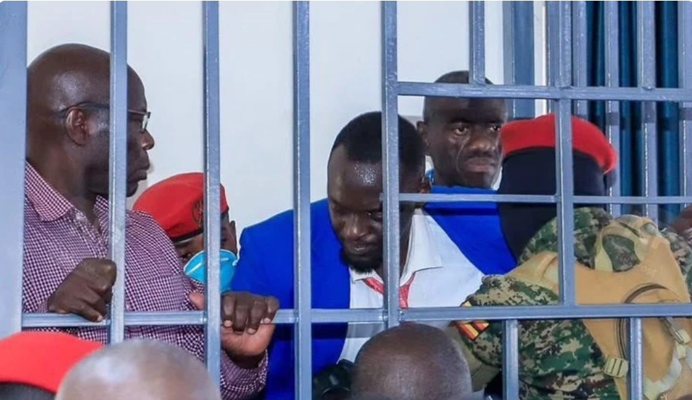 Chaotic Scenes in Court Martial as Besigye & Lutale Arrive, Demand the Release of His Lawyer