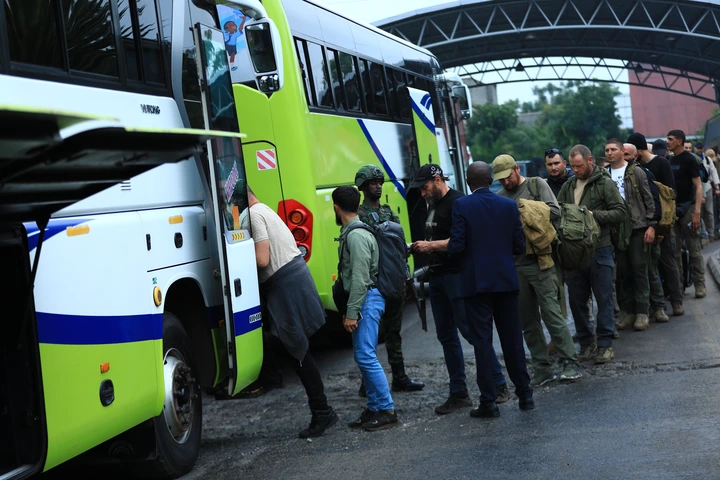 Rwanda Defence Forces Escort Over 280 Romanian Mercenaries Who Surrendered to M23 Rebels to Kigali