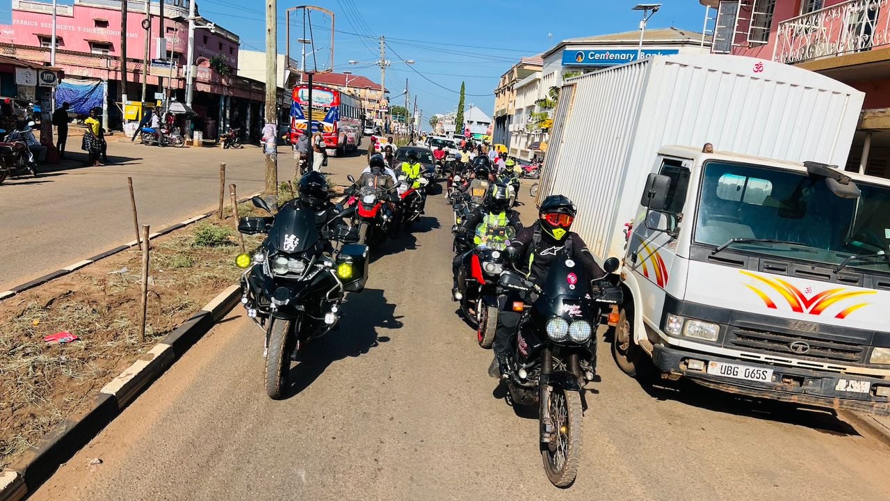 Bikers launch city cleanliness campaign to encourage love of country