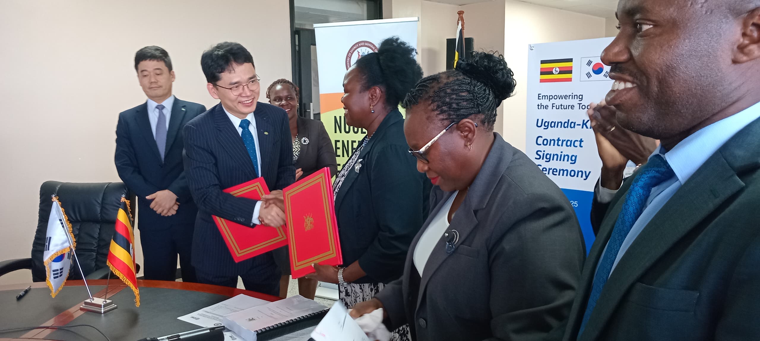 Uganda, Korea Sign Site Evaluation Contract for Nuclear Plant in Buyende