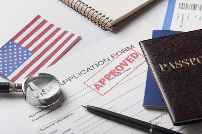U.S. Visa Applicants Required to Make Social Media Accounts Public