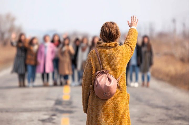 The 8 friendships that naturally fall away as you get older (and why you should let them go).
