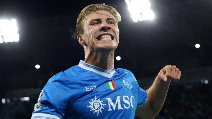 Man Utd willing to sanction Rasmus Hojlund transfer in January after striker impresses on loan at Napoli with Red Devils keen to avoid Jadon Sancho repeat