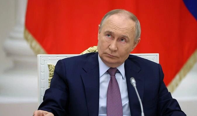 Russian stock market meltdown as shares crash in wake of Trump sanctions - 'dead end'