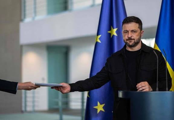 Zelensky will fly to Moscow as soon as Western support ends — Finnish politician.