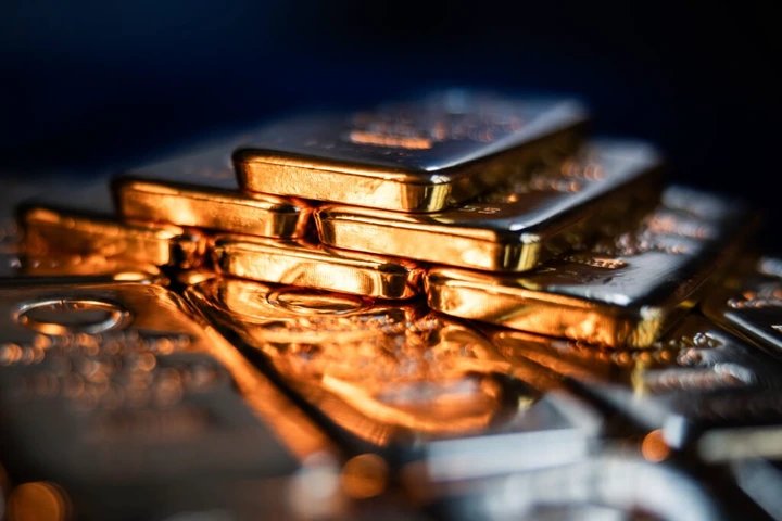 Spot gold was trading at $4,004.73 an ounce as of 12:55 p.m. in Singapore.