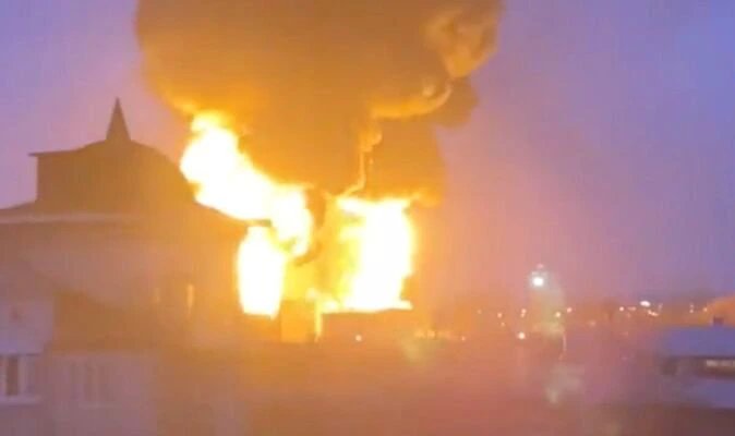 Humiliation for Putin as Russians resort to mass theft and panic erupts - 'catastrophic'.