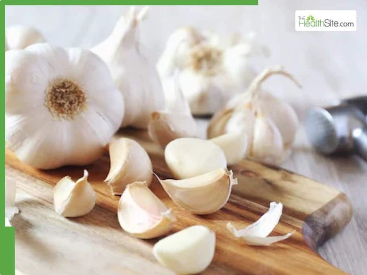 What Happens If You Chew 1 Raw Garlic Clove Every Morning?