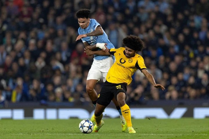 beat Usain Bolt's sprint record and Man Utd want to sign me - this is my best position'