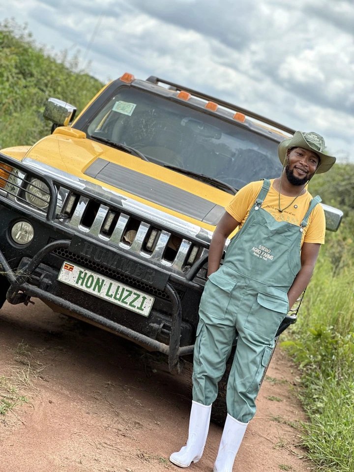 Stop being beggers – Abraham Luzzi urges Ugandan artists.