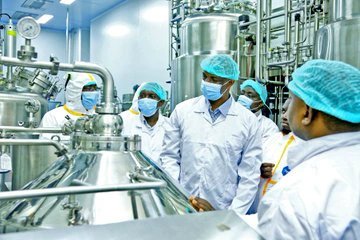 Dr Ggoobi Visits NARO Anti-Tick Vaccine Facility Ahead of Commercial Production