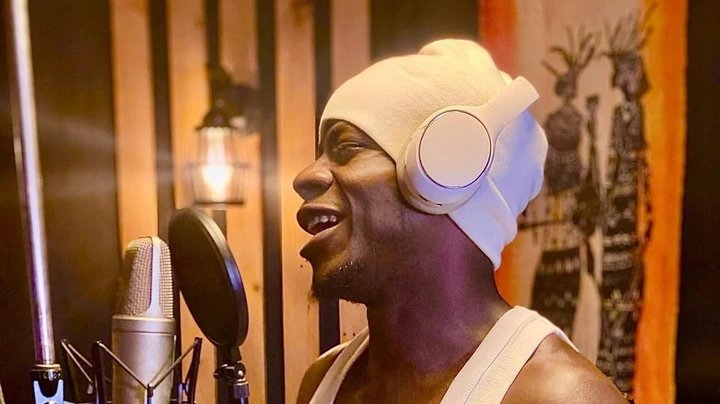 Alien Skin responds to critics urging him to quit music