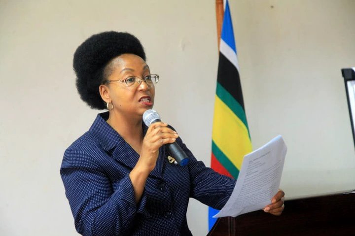 Civil Servants Stranded Without Salaries Following Massive System Failure