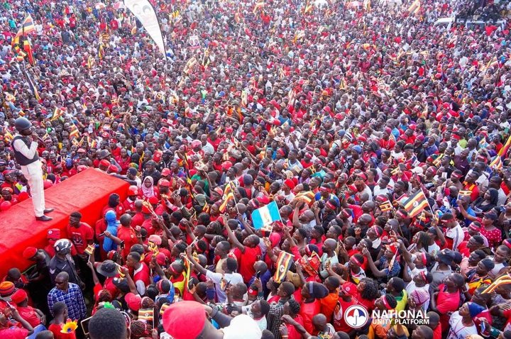 Kyagulanyi maintains strict ‘no-independents’ policy during Mpigi campaign