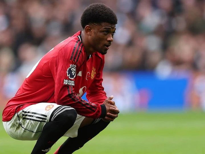 Amad: Man United star comes off bench to help nation seal top spot