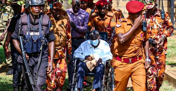 Byanyima: Besigye Unable to Walk from His Prison Cell