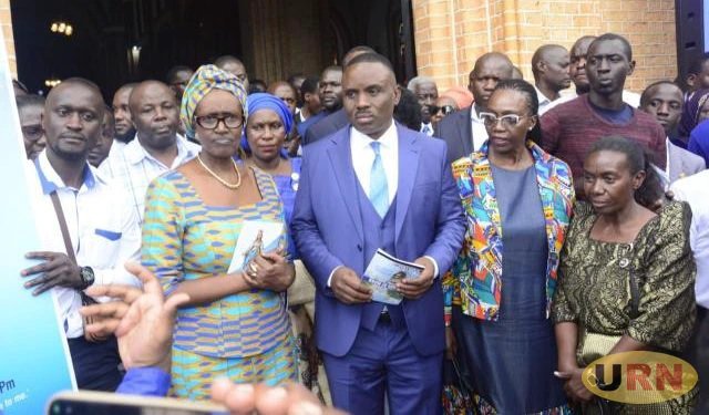 Opposition holds prayer inside Lubaga without priest despite postponement