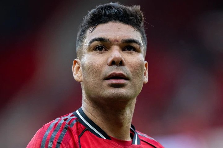 Casemiro tells Man Utd to sign Premier League star as his replacement