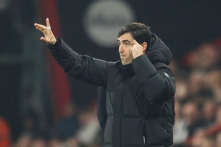 Bournemouth boss strongly disagrees with Michael Carrick on Man Utd controversy