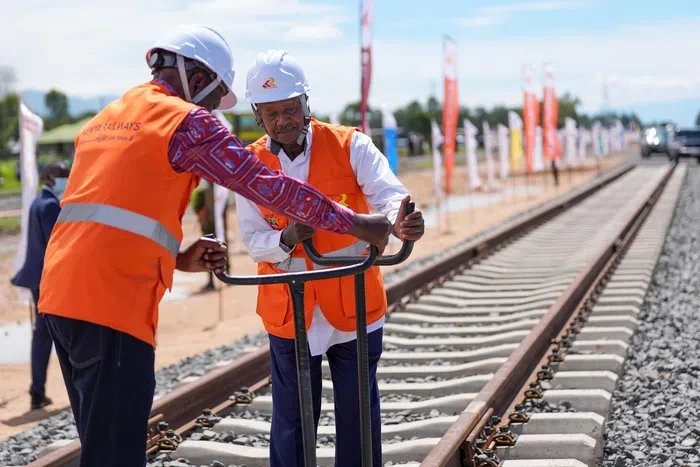 Heavy container trucks, fuel tankers must get off Ugandan roads - Museveni declares in Kenya