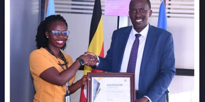 Ugandans angry over URA woman who Rejected bribe of Shs.300m to Report $10m hidden in Container