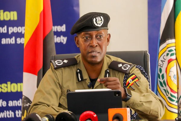 Stop telephoning individual officers for help- police