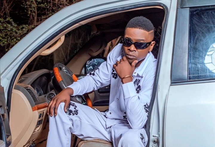 Weasel Manizo Summoned by Police Over Alleged Stabbing Incident