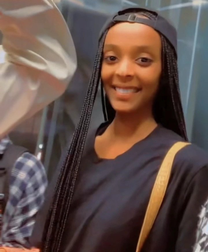 Singer Kin Bella’s sister dies in car crash