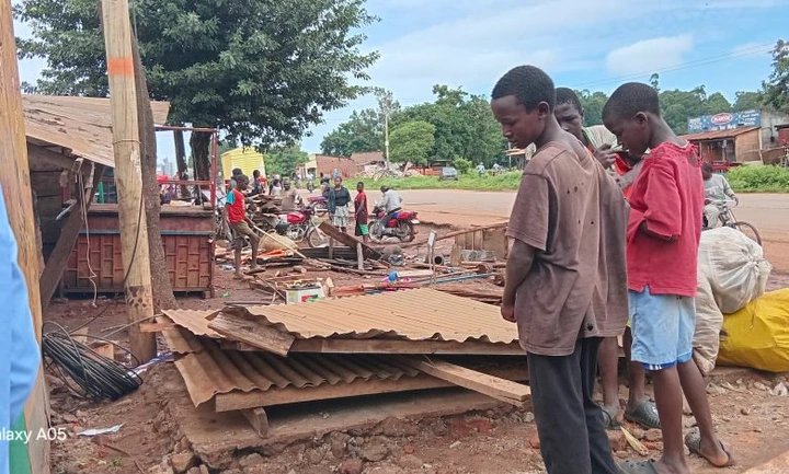 Tororo–Busia Road Corner Junction Vendors Evacuated in Trade Order Enforcement