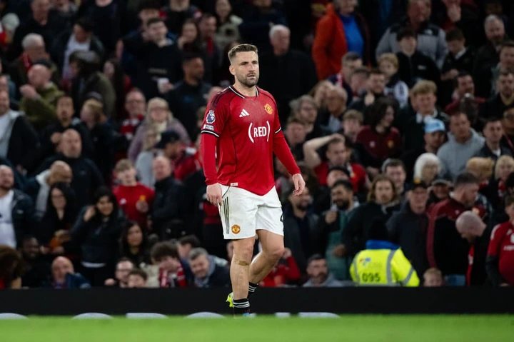 Super agent ‘pushing’ Man Utd, Leny Yoro swap deal for electric Barcelona star – report