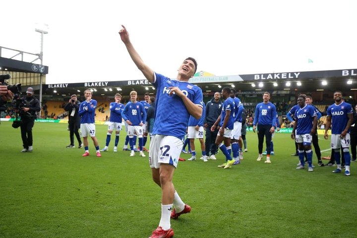 Ipswich promoted to the Premier League, Wrexham miss playoffs