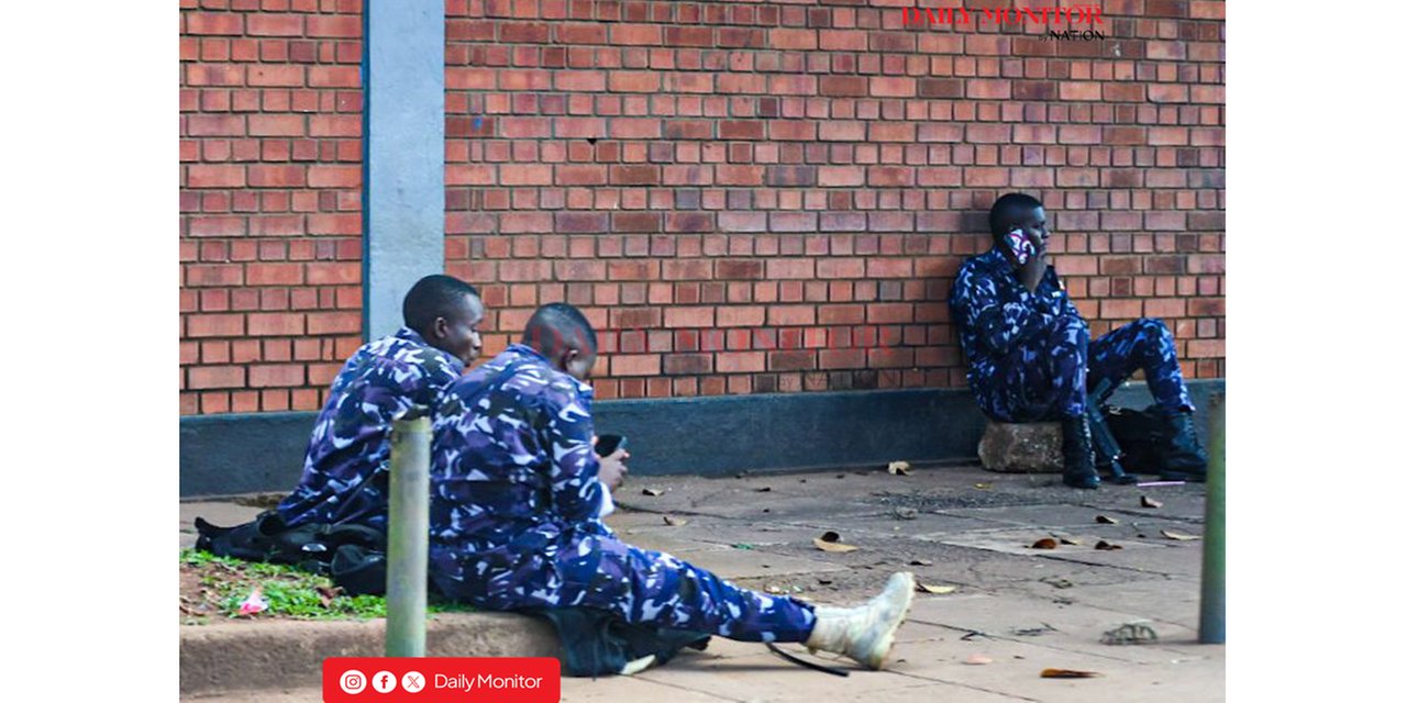 Calm but tense mood engulfs Kampala as Museveni sworn in for new term