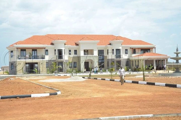 Bobi Wine Exposes How Speaker Among Used shs 532M To Install FireFighting Equipments, Electrical Razor Fence And Compound Solar Lights Equipments For Her Bukedea Home