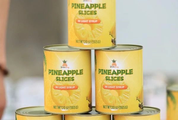 Uganda’s Pineapple Farmers Break into Global Markets