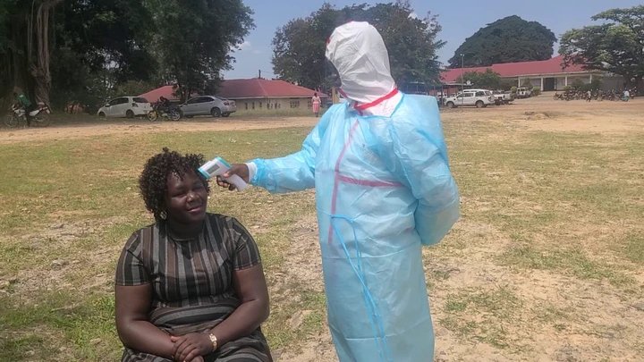 Refugee arrivals raise concern among medical workers amid Ebola outbreak