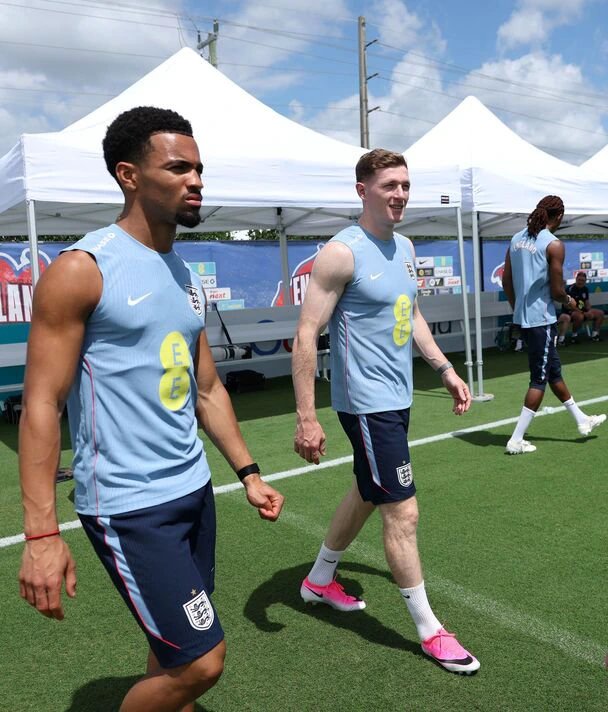 Four players leave England's World Cup camp ahead of opening game vs Croatia