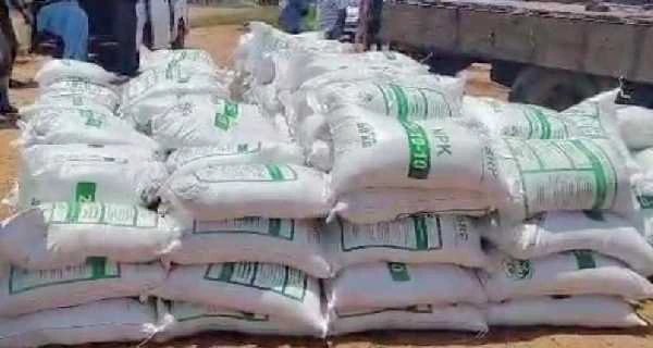 Government distributes fertiliser, drones to smallholder farmers under Feed Ghana Programme