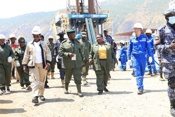 VP Alupo, Nabbanja Lead Cabinet Visit to Kingfisher Project in Kikuube as Uganda Nears First Oil