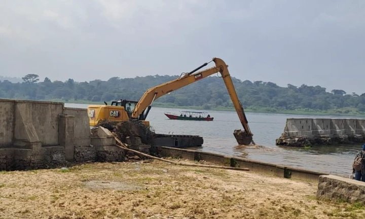 JUST IN: NEMA Demolishes Illegal Perimeter Wall Constructed Into Lake Victoria