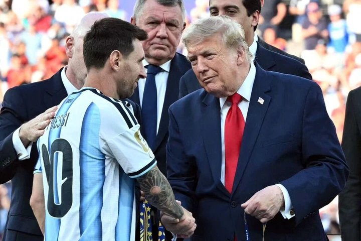 Cristian Romero 'snubs' Trump handshake in World Cup final medal presentation