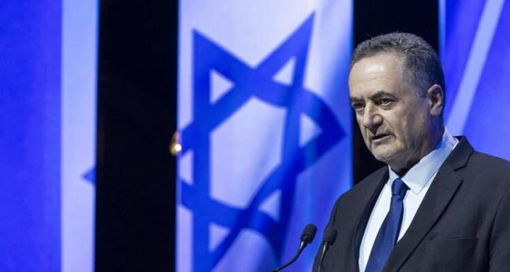 Defense Minister: The US is blocking us from fighting Iran