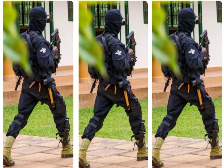 ARMED AND DANGEROUS! Questions as Hooded JATT Operative Storms Court With Weapons — Hammer, Knife, Pliers…