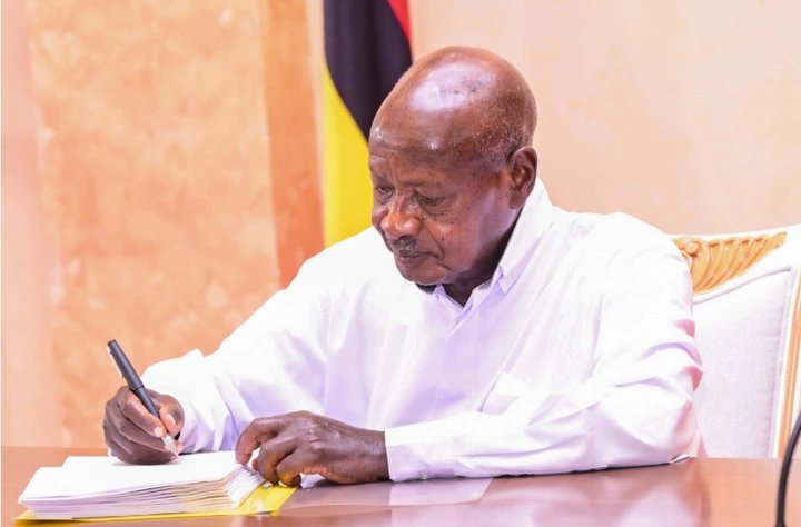Museveni responds to Mwenda criticism over Nuwagaba case