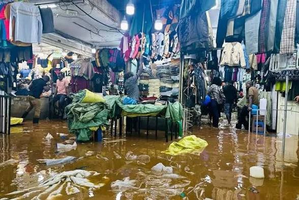 Gov’t Will Not Compensate Those Affected By Floods Because It Was Never Caused By Nakivubo Drainage Channels – Minister Tells Off Kampala Downtown Traders