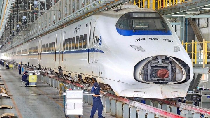 800 km an hour in 5 seconds: China's bullet train breaks its own world record