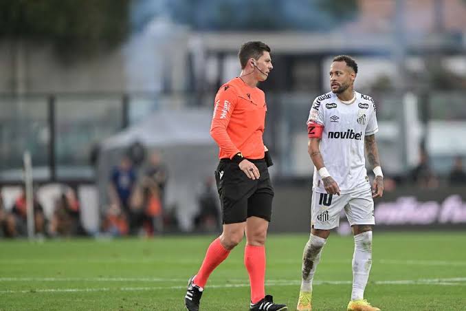 Neymar becomes first player to be forced to leave pitch in new time-wasting rule